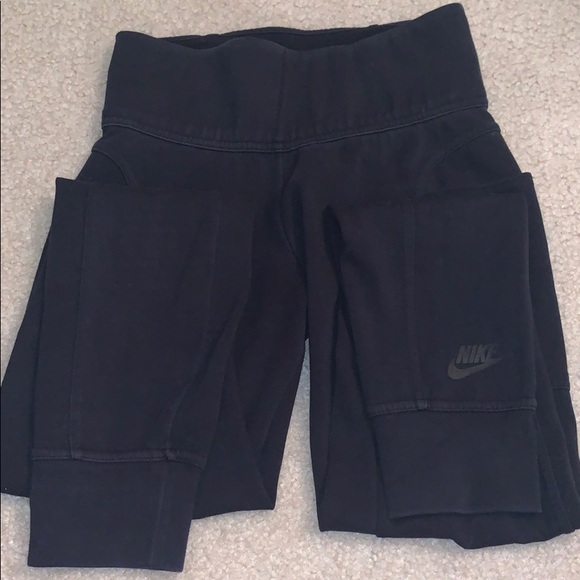 NIKE black joggers Size S - Picture 3 of 7